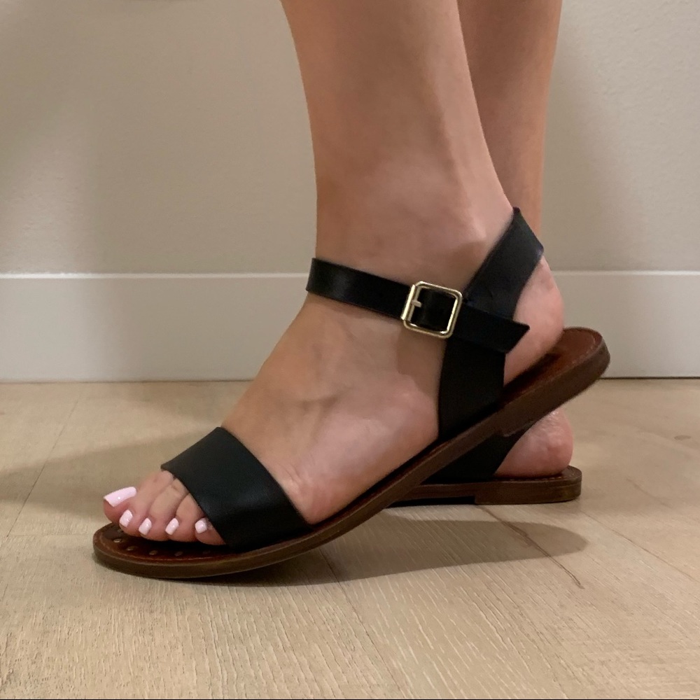 Steve Madden Black Sandals
